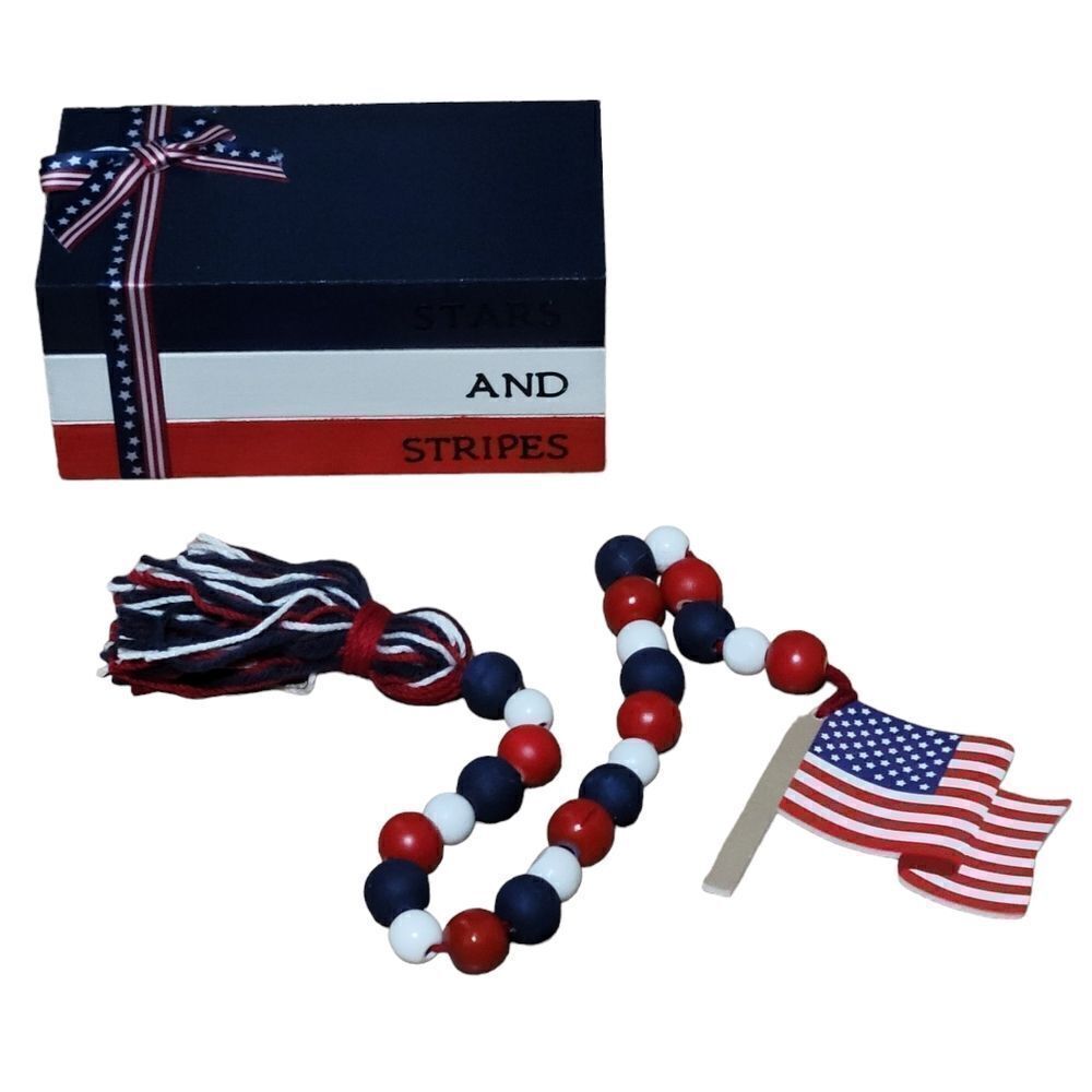 July 4th tiered tray decor
